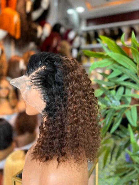 Perruque lace front curly