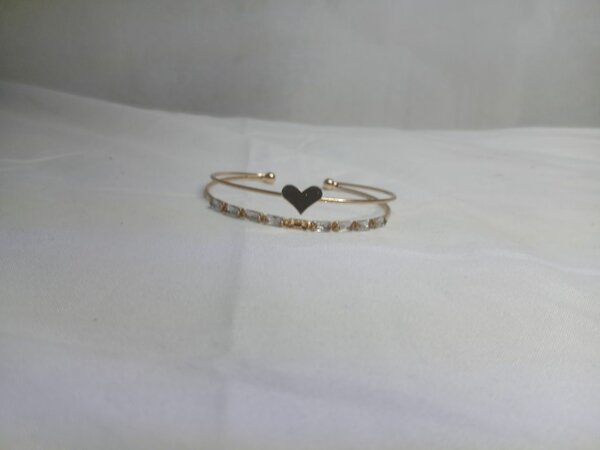 Bracelet ajustable cœur cristaux