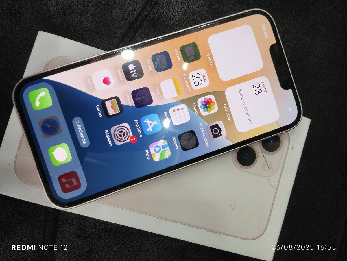 iPhone 13 (128Go) très propre