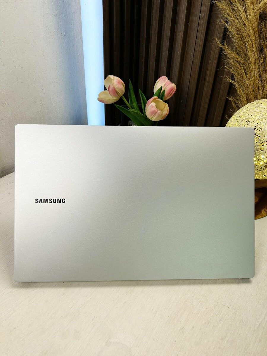 Samsung Ordinateur Portable Élégant