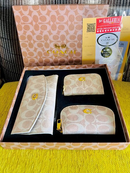 portefeuille en coffret 3en1