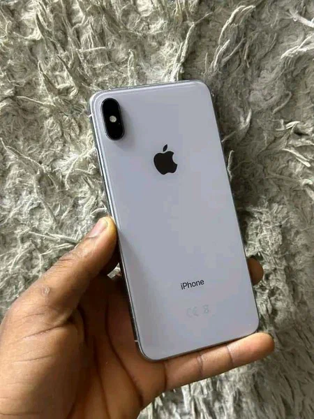 iPhone X 64 Go Argent