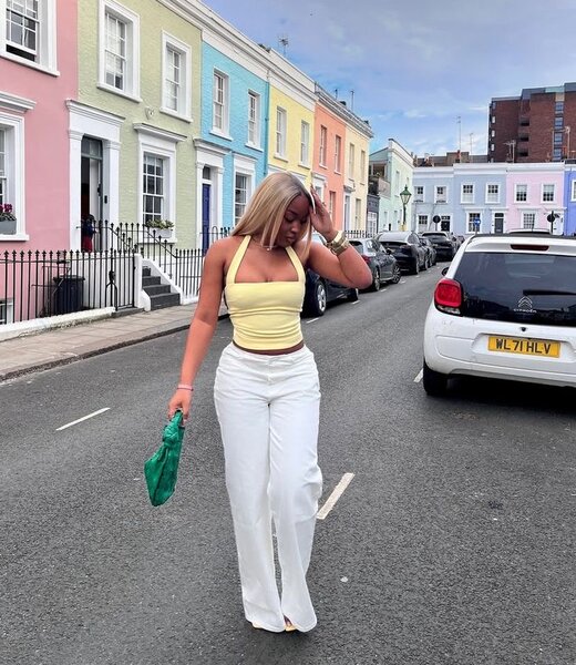 Top dos nu jaune élégant