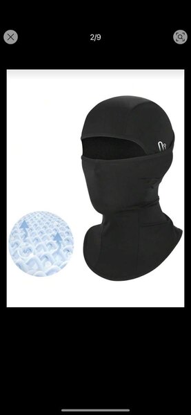 Cagoule thermique coupe-vent