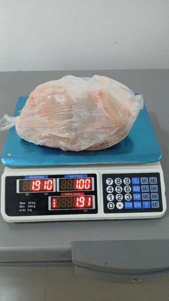 Poulet entier frais 1,9 kg