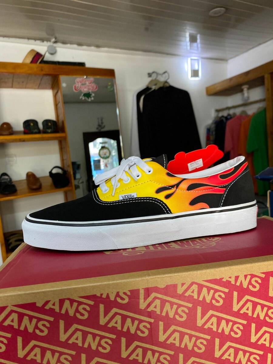 VANS AUTHENTIC