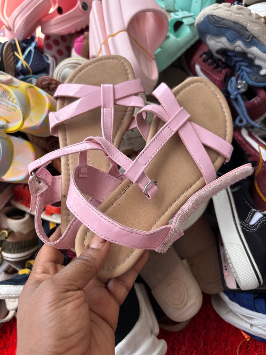 Kinds sandals