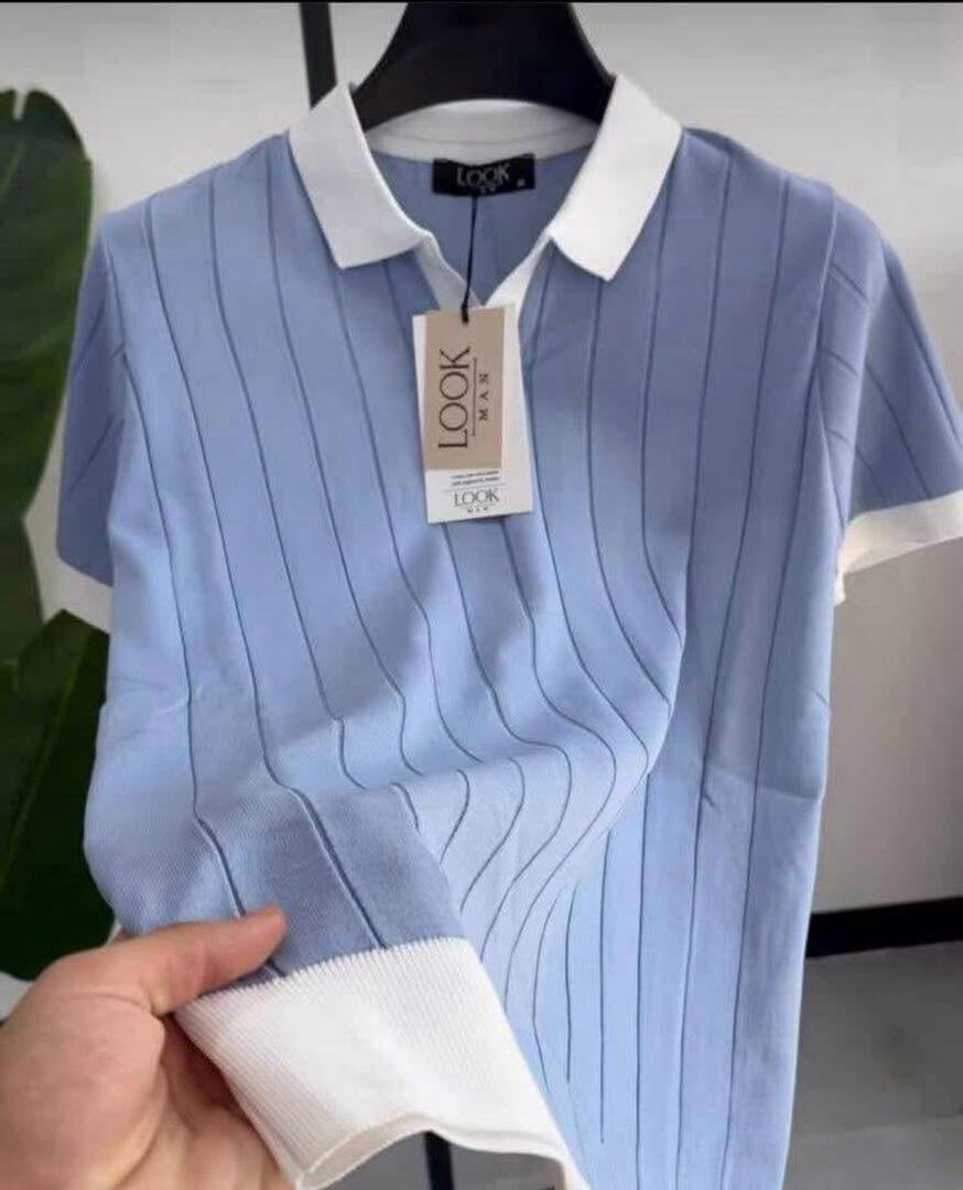 Polo en tricot rayé pour hommes