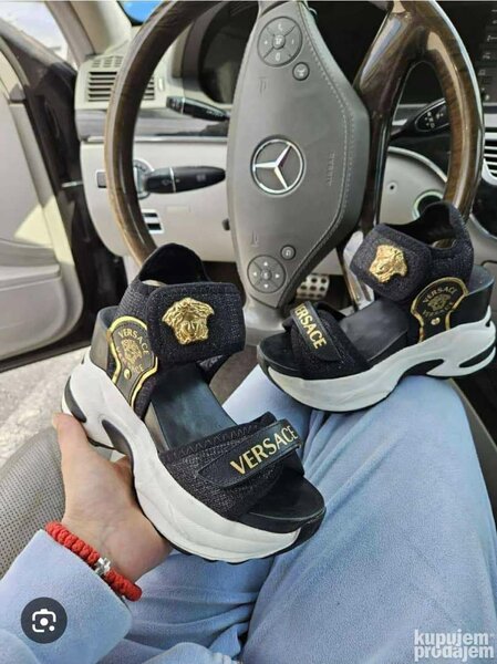 Sandales Versace compensées