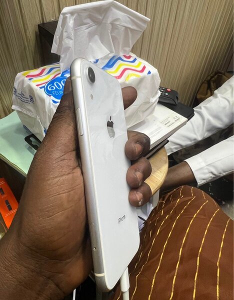 iPhone XR Blanc Débloqué