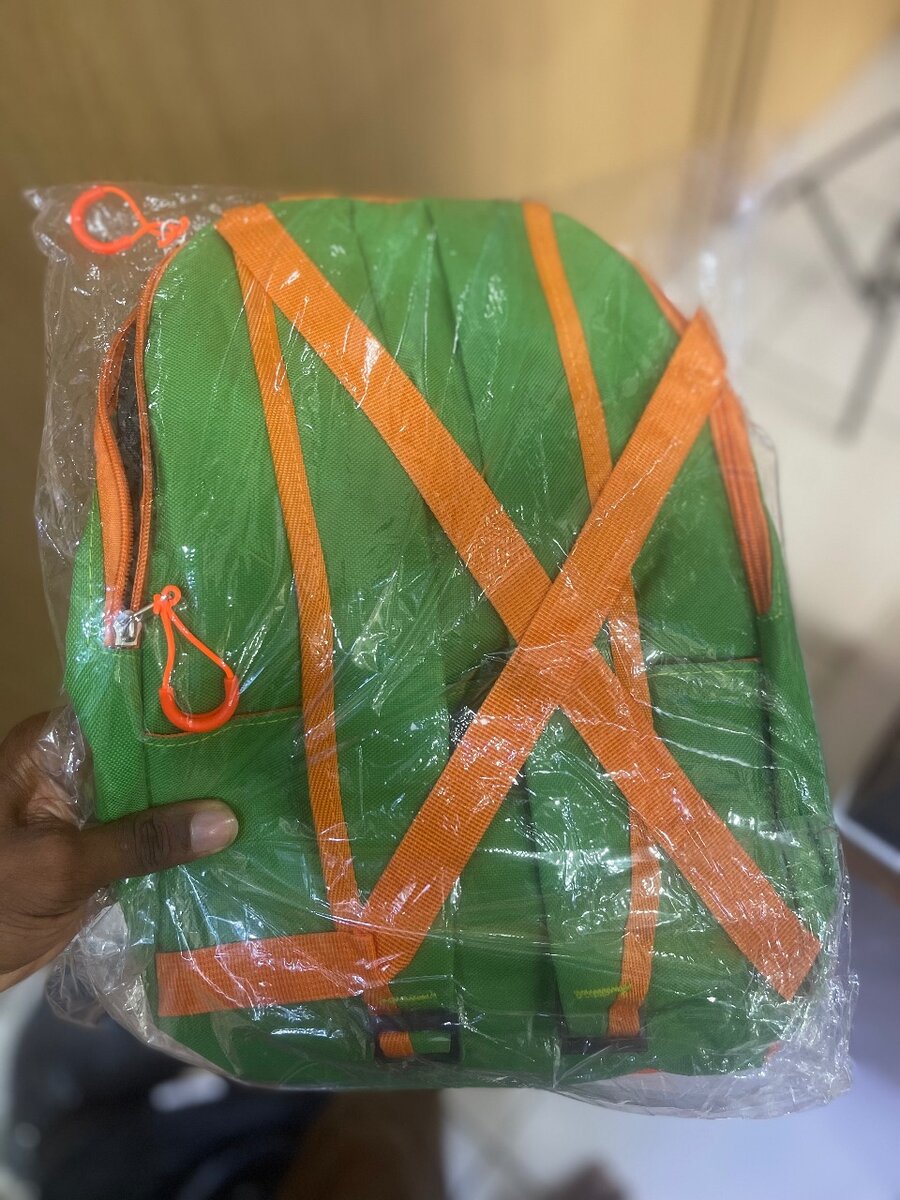 Sac à dos vert et orange