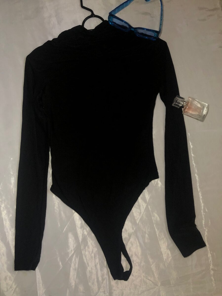 Body noir manches longues