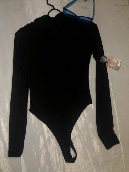 Body noir manches longues