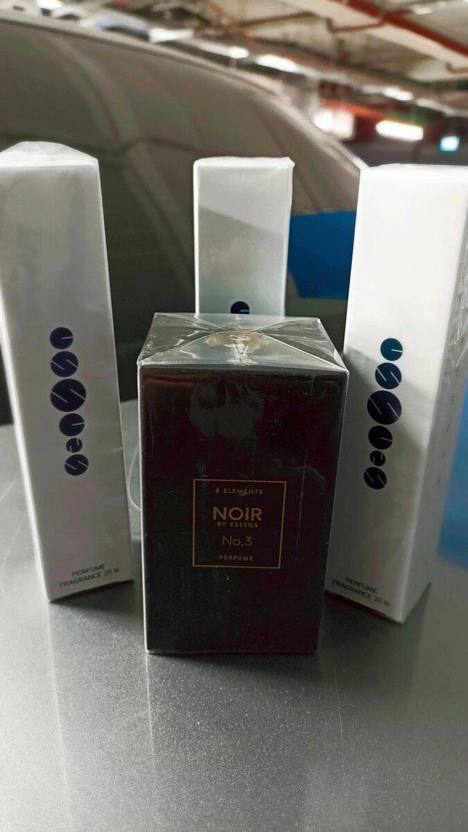 Lacoste..Coco Chanel.. Giorgio Armani..TOM Ford