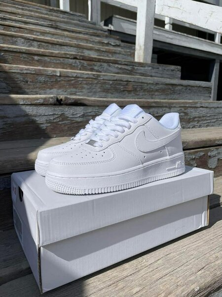 Baskets blanches classiques