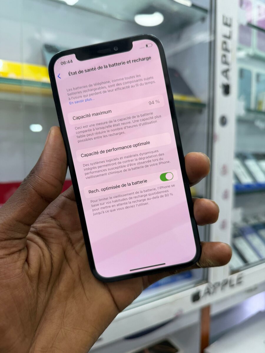 12 simple 128Go Casi neuf