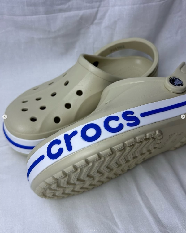 Crocs бежевые