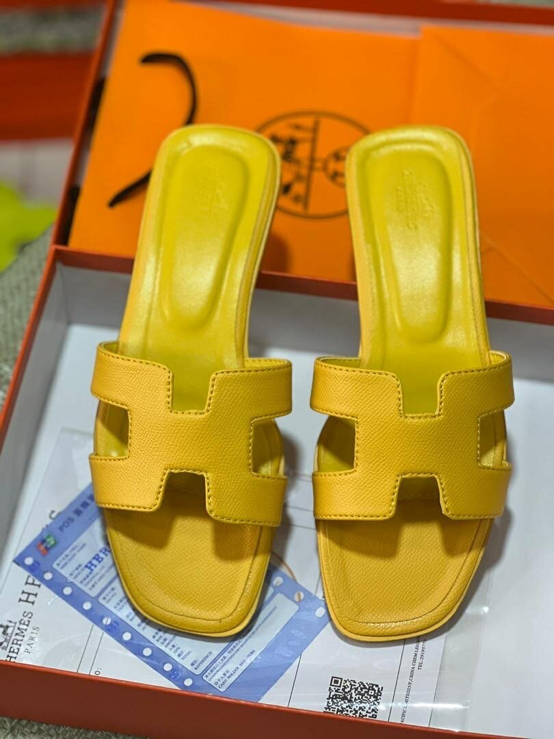 Hermes slippers