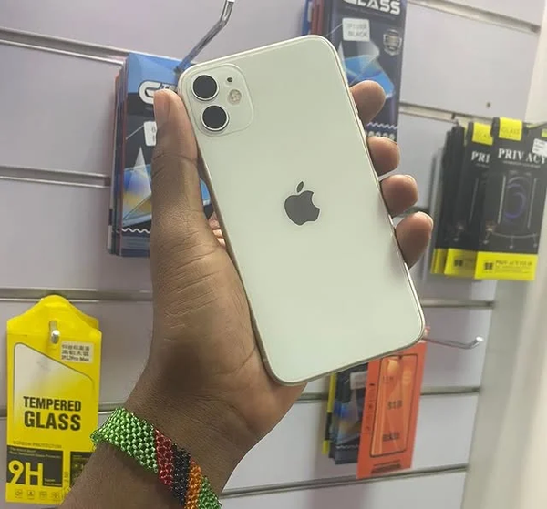 BRAND NEW IPHONE 🍏 pro 