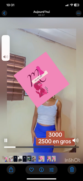 Jupe bleue élégante avec top