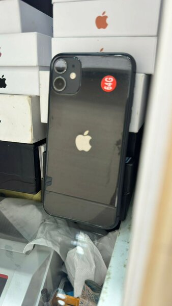 *iphone 11 64g tout passe :