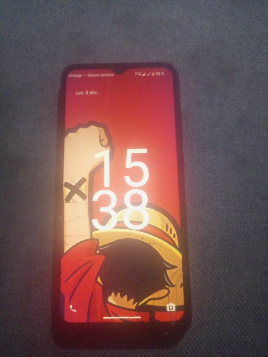 Smartphone Redmi écran fissuré