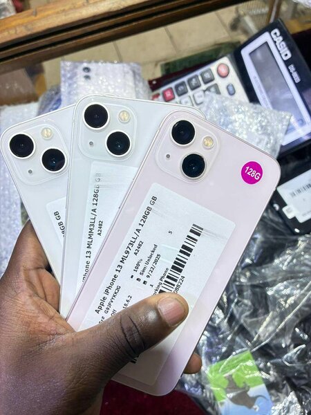 Apple iPhone 13simple 128GB