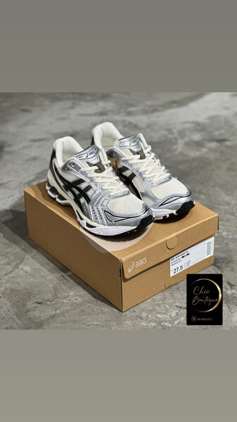 Baskets de course légères ASICS