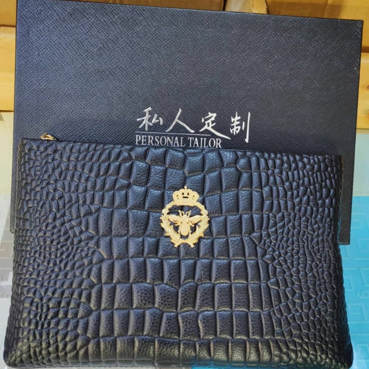 LEATHER CLUTCH PURSE