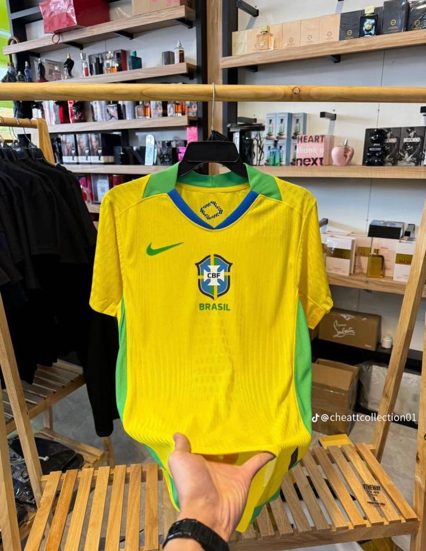 Maillot de football coloré