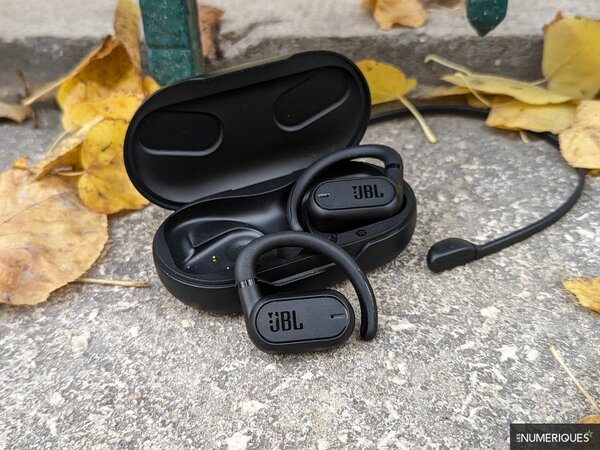 Écouteurs JBL Soundgear Sense