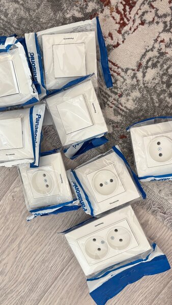 Выключатели и розетки