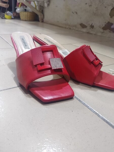 Mules élégantes en cuir