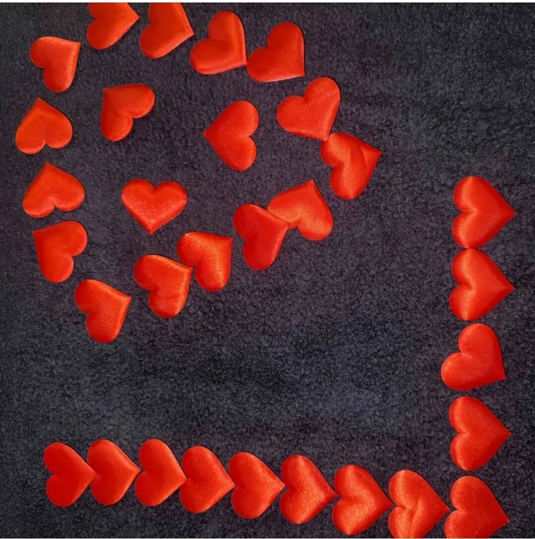 Confettis cœurs rouges 100 PCS