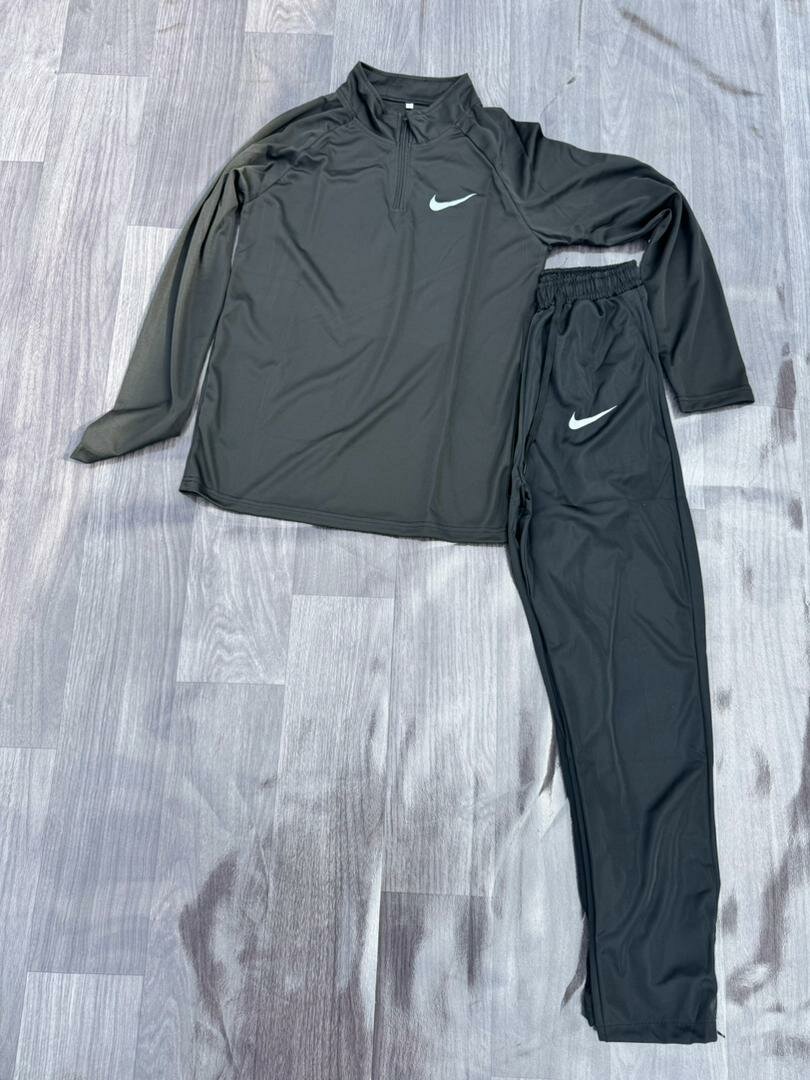 Ensemble sport Nike homme