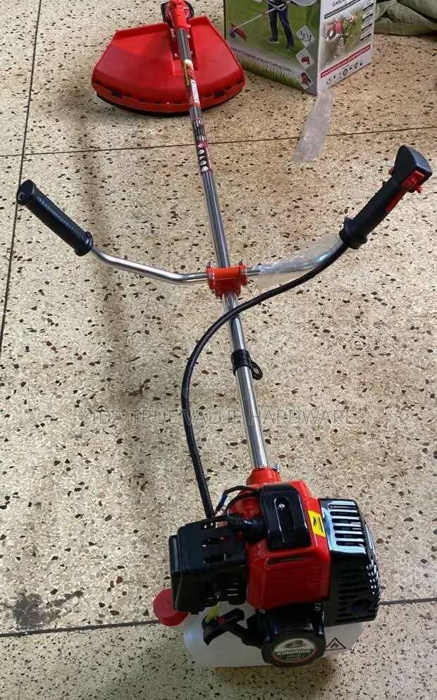 Débroussailleuse thermique