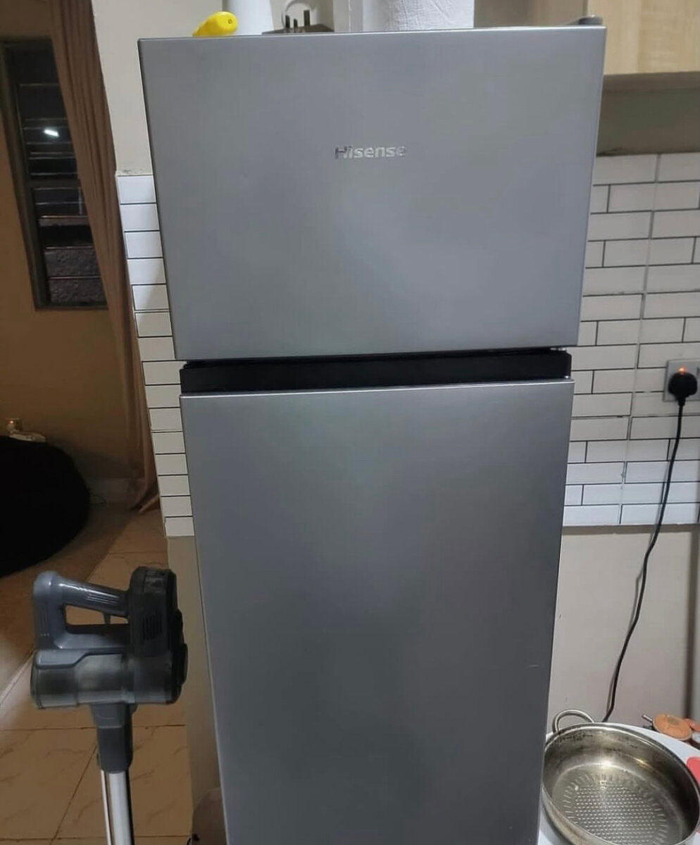 Réfrigérateur HiSense compact