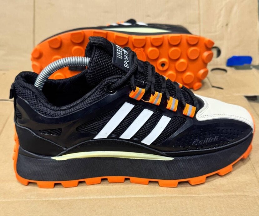 Chic paires adidas pour les hommes disponibles