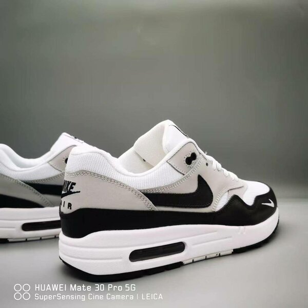 Air max one