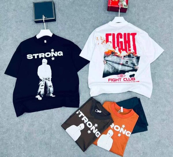 T-shirts graphiques tendance