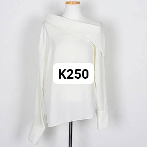 Stylish women's blouse white