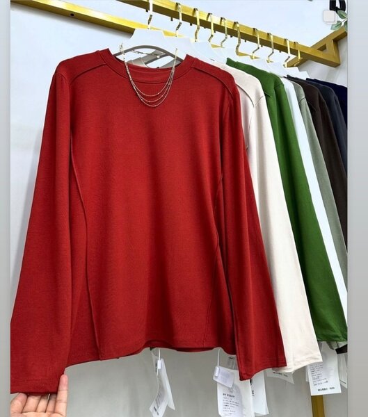 Свитшот модный новинка 2025