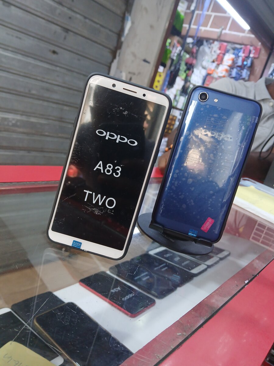 Oppo A83   128GB 4ram