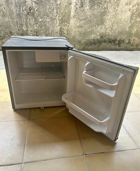 Mini réfrigérateur compact