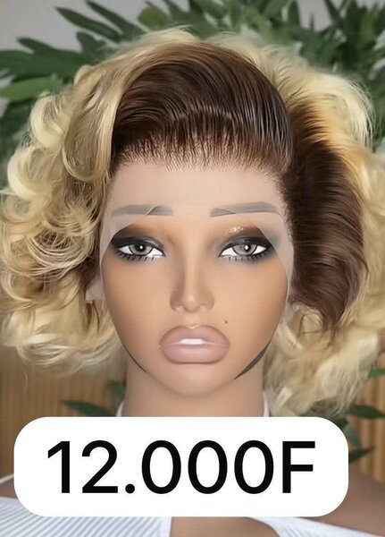 Perruque Bouclée Blond Court