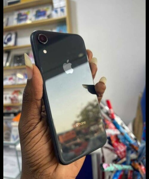 iPhone XR noir