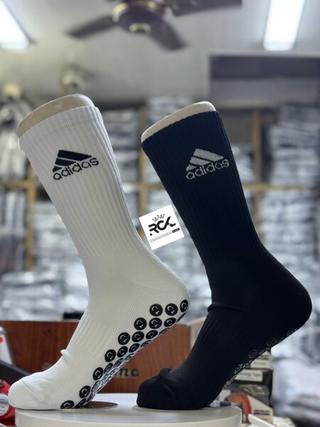 Chaussettes antidérapantes Adidas
