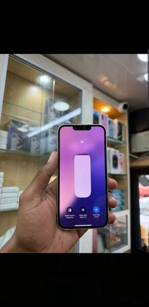 iPhone 13simple cuasi neuf