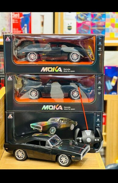 Voiture RC télécommandée MOKA