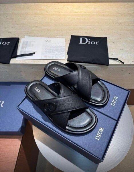 Sandales en cuir Dior luxe